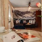 W Gliczarowie, Z Aneksem, Jacuzzi Z Sauna Проживание в семье *